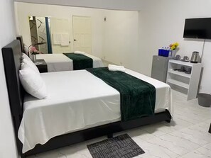 واي فاي مجانًا وملاءات أسرّة