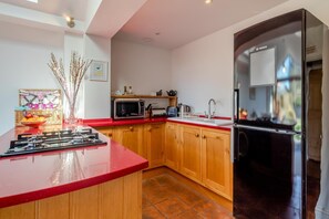 Microwave, oven, dishwasher, high chair - 2 Bed in Aldeburgh (oc-fsh) (Aldeburgh)