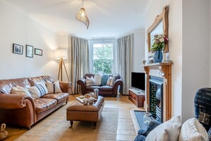 TV - 3 Bed in Southwold (oc-rvil) (Southwold)