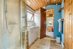 Towels - 2 Bed in Snettisham (oc-e32982) (Snettisham)