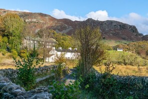Property grounds - 3 Bed in Little Langdale (oc-gl102) (Little Langdale)