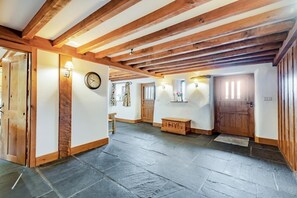 Interior - 3 Bed in Outgate (oc-gl018) (Outgate)