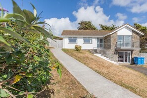 Exterior - 4 Bed in Woolacombe (oc-w33003) (Woolacombe)