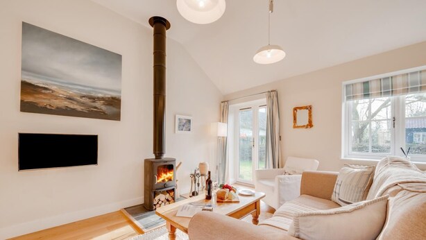 Living area - 2 Bed in Eye (oc-slo) (Wilby)