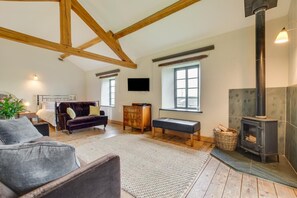 TV, fireplace - 1 Bed in Whicham (oc-gl095) (Millom Without)