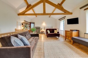 TV, fireplace - 1 Bed in Whicham (oc-gl095) (Millom Without)