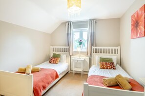 3 bedrooms, iron/ironing board, travel cot, free WiFi - 3 Bed in Little Walsingham (oc-1229) (Little Walsingham)