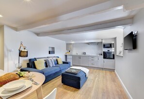 TV - 1 Bed in Crook (oc-gl077) (Crook)