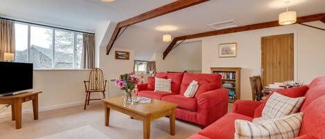 Télévision, cheminée