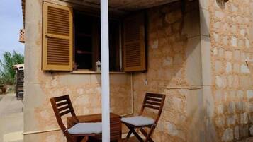 Classic Double Room, Pool View | Terrace/patio