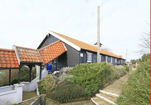 Exterior - 3 Bed in Thorpeness (oc-ab1d) (Thorpeness)