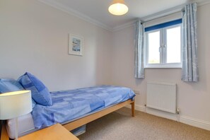 Iron/ironing board, free WiFi, bed sheets - 3 Bed in Southwold (oc-fie2) (Reydon)