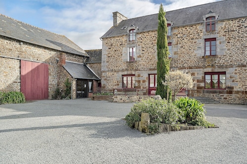 “Chambre Marine” Guest Room with Shared Terrace, Shared Garden, and Wi-Fi