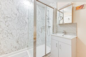 Towels - 3 Bed in Aldeburgh (oc-ahs) (Aldeburgh)