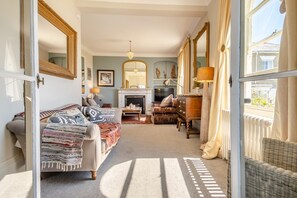 TV, fireplace - 3 Bed in Southwold (oc-sog) (Southwold)