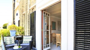 Outdoor dining - 3 Bed in Southwold (oc-sog) (Southwold)