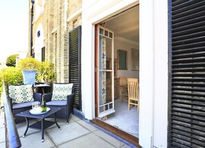 Outdoor dining - 3 Bed in Southwold (oc-sog) (Southwold)