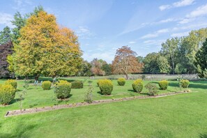 Property grounds - 1 Bed in Wellesbourne (oc-w33028) (Wellesbourne)