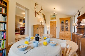 Dining - 2 Bed in Aldborough (oc-2174) (Aldborough)