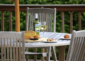 Outdoor dining - 4 Bed in Southwold (oc-lol) (Southwold)