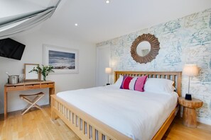 Iron/ironing board, travel cot, free WiFi, bed sheets - 3 Bed in Trevone (oc-stcad) (Trevone)