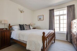 Iron/ironing board, free WiFi, bed sheets - 2 Bed in Aldeburgh (oc-prd) (Aldeburgh)