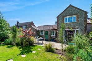 Exterior - 5 Bed in Southrepps (oc-2211) (Antingham)