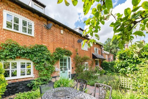 4 Bed in Halesworth (oc-5river)
