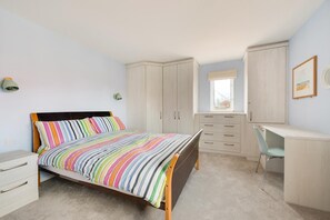 Iron/ironing board, free WiFi, bed sheets - 3 Bed in Southwold (oc-sl178) (Southwold)