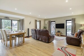 TV - 2 Bed in Horning (oc-h33013) (Horning)