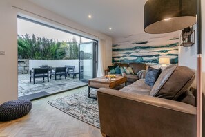 TV - 3 Bed in Carbis Bay (oc-p33004) (Carbis Bay)