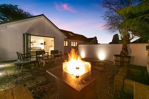 Terrace/patio - 3 Bed in Carbis Bay (oc-p33004) (Carbis Bay)