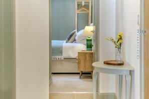 Iron/ironing board, free WiFi, bed sheets - 2 Bed in Ventnor (oc-e32619) (Ventnor)