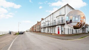 Unclassified image, 5 of 7, button - 1 Bed in Southwold (oc-sl162) (Southwold)