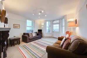 TV - 1 Bed in Southwold (oc-sl162) (Southwold)