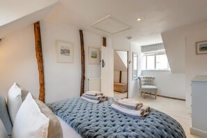 2 chambres, fer et planche à repasser, accès au Wi-Fi (inclus)