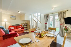 Interior - 2 Bed in Southwold (oc-wis) (Reydon)