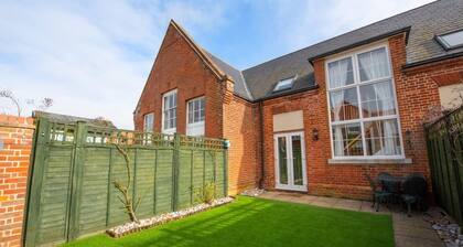 2 Bed in Southwold (oc-wis)