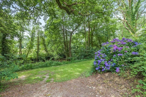 4 Bed in Two Waters Foot (oc-f27331)