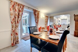 Dining - 4 Bed in Swanage (oc-wy464) (Swanage)