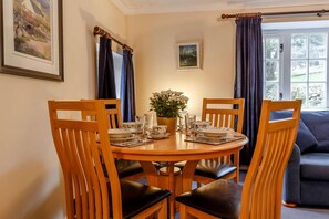 Dining - 2 Bed in Two Waters Foot (oc-s27334) (Warleggan)