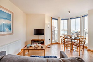 TV - 1 Bed in Swanage (oc-wy525) (Swanage)