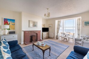 TV - 3 Bed in Aldeburgh (oc-reg) (Aldeburgh)