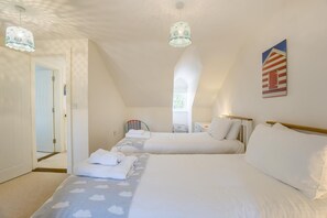 4 bedrooms, iron/ironing board, travel crib, WiFi (free) - 4 Bed in Friston (oc-colu) (Friston)