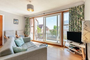 TV - 2 Bed in Swanage (oc-wy539) (Swanage)