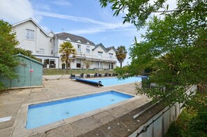 Pool - 2 Bed in Charmouth (oc-wy395) (Fernhill)