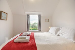 Iron/ironing board, free WiFi, bed sheets - 4 Bed in Aldeburgh (oc-al123) (Aldeburgh)
