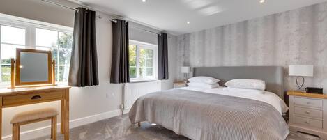 熨斗/熨衣板、免费 WiFi、床单