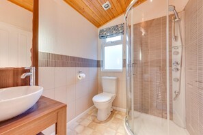 Hair dryer, towels - 2 Bed in Aldeburgh (oc-har) (Aldeburgh)