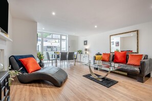 TV - 3 Bed in Sandsend (oc-a33016) (Sandsend)